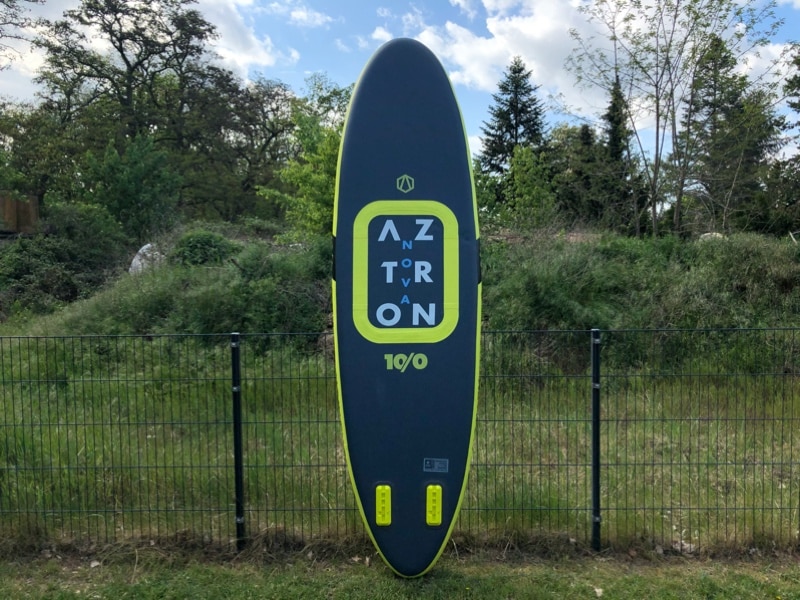Unterseite des Aztron Nova mit den beiden Seitenfinnen